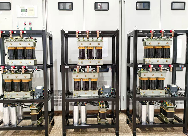 Three open-frame passive harmonic filter modules integrating heavy-duty reactors and capacitors.