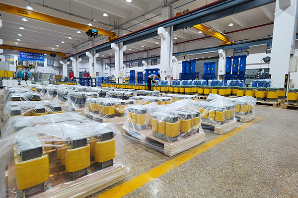 LTECPower Modern Manufacturing Facility and Factory Production Workshop